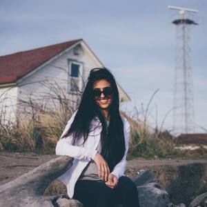 Meet your Posher, Simrit